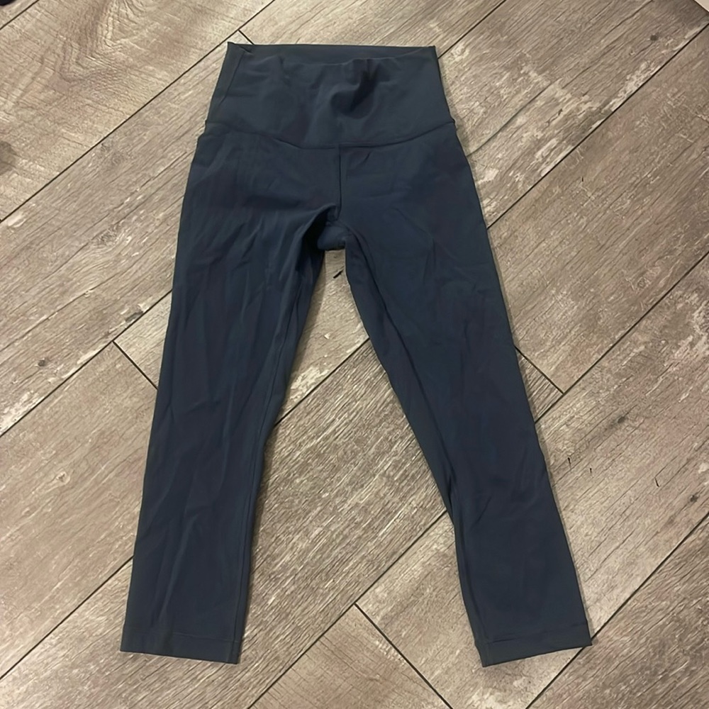 Lululemon size 4 leggings